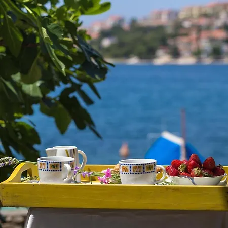 Zvonimir Apartment Rogoznica (Sibenik-Knin)